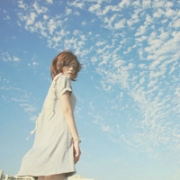 qq女头唯美安静小众图片