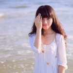 简约文艺淡雅清新女头图片