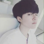 QQ帅气暖男头像图片