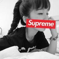 supreme头像女生