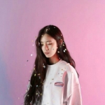 微信唯美女生粉色系高清头像图片