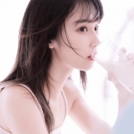 干净治愈系伤感女头图片