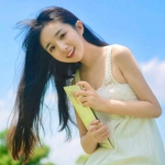 温柔动人治愈系女头图片