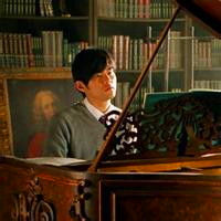 男生弹钢琴QQ头像图片(图7)