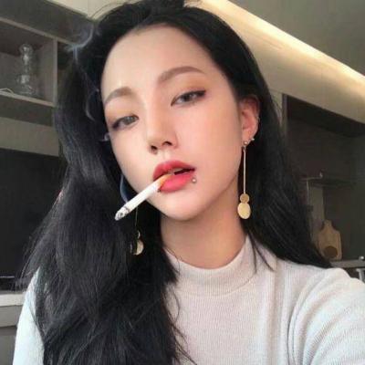 拽拽酷酷的女头