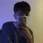 举手机头像男