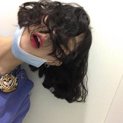QQ头像社会人女