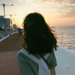 背影女唯美头像小清新
