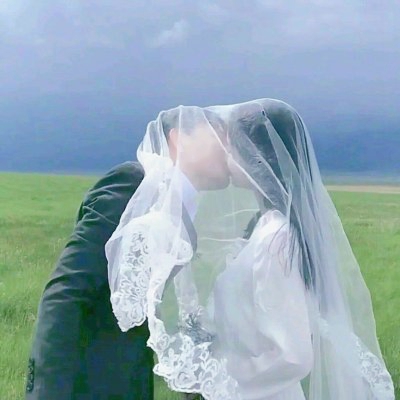 婚纱情头一对两张
