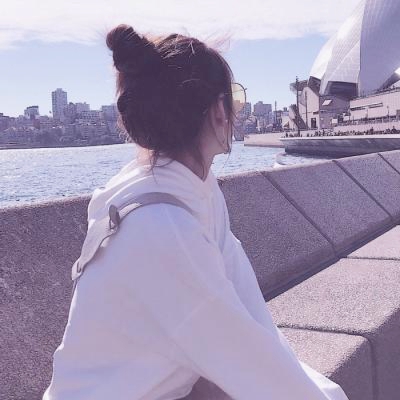 QQ头像女生侧面