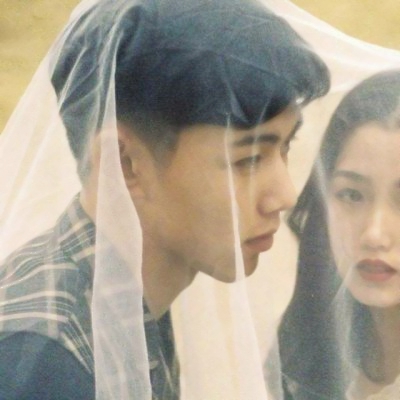 婚纱情头一对两张