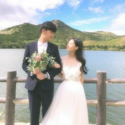婚纱情头一对两张