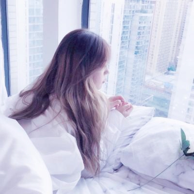 QQ头像女生侧面