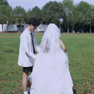 婚纱情头一对两张