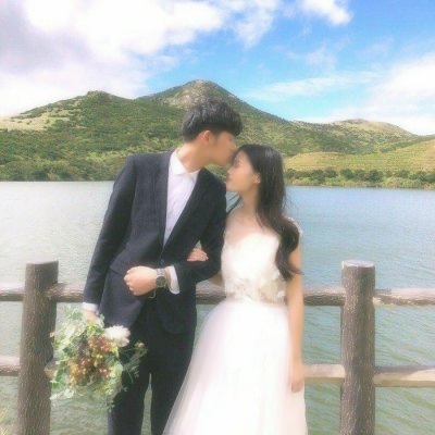 婚纱情头一对两张