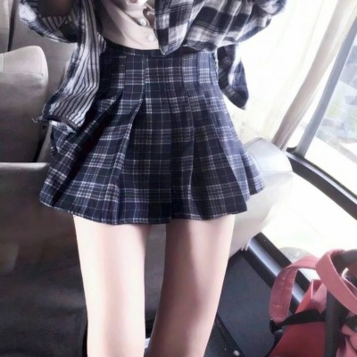部位女头腿部图片