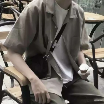 好看的小哥哥头像图片