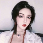 很火很潮单人女生真人头像