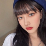 2024流行很火闺头一左一右图片