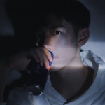 孤独帅气的男头深沉忧郁高清图片