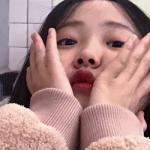 QQ高清可爱的神仙宝藏女头图片