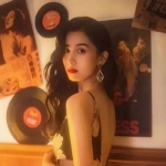 2024高清成熟气质的复古女头图片