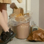 五颜六色的彩色垃圾桶高清头像图片