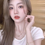 微信高清高冷个性真人女头图片
