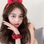 2024头像女生真人很火图片