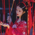 红衣伤感古风高清真人女头图片